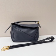 95新Loewe羅意威 藍黑色puzzle小號