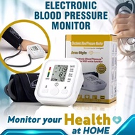 Upper arm blood pressure monitor Easy operation for measuring blood pressure suitable for people wit