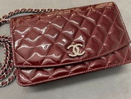Chanel 二手chanel WOC 暗紅色漆皮銀扣 卡18 有盒、塵袋