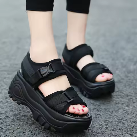 2024 new designer sandals high quality summer platform platform platform for women with raised wedge