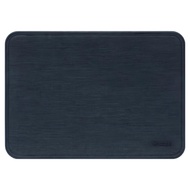incase ICON Sleeve with Woolenex 磁吸式筆電保護內袋 MacBook Pro 14吋適用
