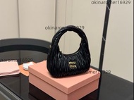 MiuMiu 女仔 miumiu 流浪包包