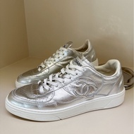 Chanel 銀色板鞋 40號❤️‍🔥