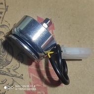 Sewing Machine Accessories Computer Lola Car Pine Thread Magnet X1O5