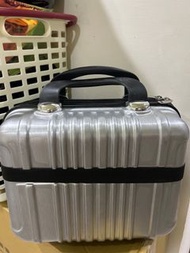 14吋手提行李箱（附肩上揹帶）