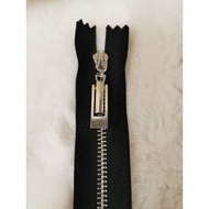 Zip Besi /Zip Jubah ( 6, 7, 8, 10, 12 inci)