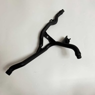 STZT 11537519710 Suitable for BMW E60 E66 Exhaust Pipe Water Pipe Cooling Water Pipe