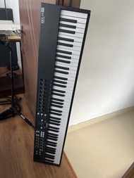 Arturia KeyLab 88 Essential MIDI Keyboard