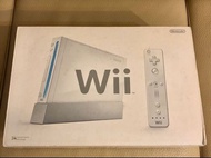 日版 Wii 遊戲機連變壓器及3手制+Wii fit板+6 games