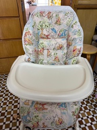Combi嬰兒餐椅/搖椅