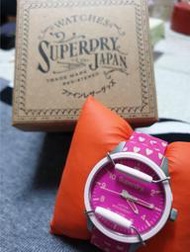 Superdry 極度乾燥 Scuba活力潮流時尚腕錶 女錶 運動錶 原廠百貨精品錶面防護條設計，質感時尚面板女錶 手錶