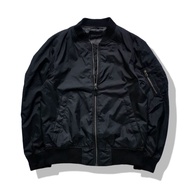 Uniqlo Black Bomber Jacket(L) Second Hand Chest Size 46
