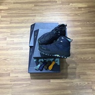 JLAL x Hoka One One Tor Ultra Hi High Lo Low bodega