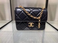Chanel 復古金幣方胖子