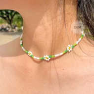 Mini Daisy Necklace