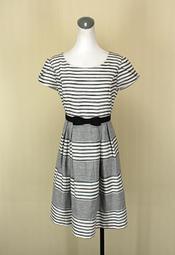 貞新二手衣 IRIS Girls 艾莉絲 灰色條紋圓領短袖棉質洋裝 XL號(38494)