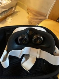 Oculus Quest 2 VR眼鏡連控制器 128GB