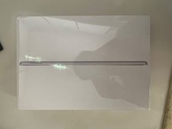 Apple iPad (9th Generation): 10.2-inch, 64GB, Wi-Fi, 全新未開封 （美版）