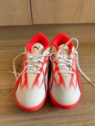 Puma 兒童足球鞋21 cm碎釘