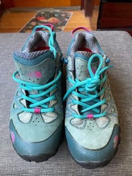 可議價THE NORTH FACE登山鞋GORE-TEX黃金大底vibram