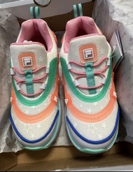 FILA女童閃燈波鞋(EU32)