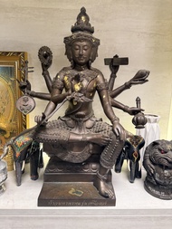 龍婆浸蘭四面神供奉盈