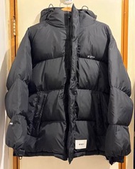 WTAPS 黑色羽絨外套 02 碼