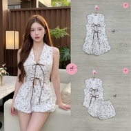 ML015 MILA BRAND Set 2 pcs V-Neck Sleeveless Shirt + High-Waisted Balloon Shorts [2PM]
