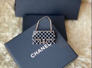 Chanel亞克力CF鏈條包包胸針