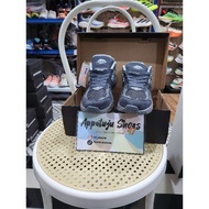 Sneakers / sports shoes N2002R