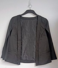 日牌 型格斗篷款 黑色 無袖 西裝外套