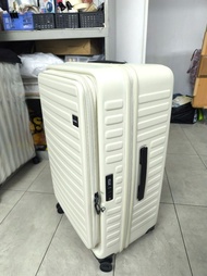 91開  日本 Lojel  cubo fit 29吋 亞麻白 輕便 luggage 行李箱