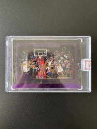 TRAE YOUNG 2020 Panini One and One Purple Timeless Moments Gold Ink Auto /25 (Selaed one touch by pa