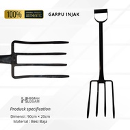 MATA Gardening Tools - Steel Step Fork - 4 Eyes - 3 Eyes