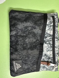 Gregory 白花斜孭袋