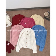 Big button rope sweater