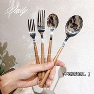 sudu garfu set set sudu garfu Pisau dan garpu angin, biji kayu Korea, pemegang panjang, sudu, pingga
