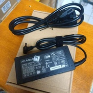 Fujitsu Stylistic R726 R727 V727 Q555 Q572 Q616 Q665 Q704 Q702 19V 3.42A 65W Laptop Charger Adapter