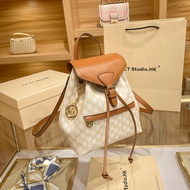 【official】MK กระเป๋านักเรียนหนังเดินทางกระเป๋าเป้สะพายหลังกระเป๋าสตรี  【official】 MK Leather backpack Travel backpack for women Rice white