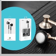 High Bass Earphone / 高低音耳机 / 有线耳机 / fon telinga wayar bass tinggi  / fon telinga wayar tahan lasak /