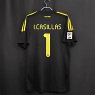 11-12 Real Madrid jersey, black goalkeeper jersey, No.1 Casillas short sleeved goalkeeper, retro foo