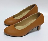 รองเท้าคัทชูผู้หญิง ส้นสูง2.5 นิ้ว หัวมน สีน้ำตาล ไซส์เล็ก ไซส์ใหญ่ ไซส์มากถึง 16 ไซส์ ไซส์ 33-48 ราคา 350 บาท