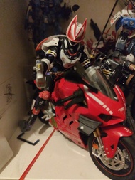 幪面超人 +電單車