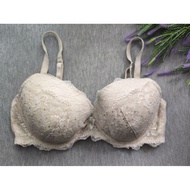 Brand Name Bra (Forward) With Color Marks Size 80C/36C With Underwire Thin Push Foam (D16)