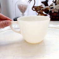 60年代美國古董FIRE KING經典款白色半透玻璃D字手柄咖啡杯茶杯