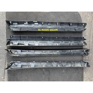 (USED)TOYOTA ALPHARD VELLFIRE AGH30 GGH30 V X G FRONT SIDE DOOR SKIRT