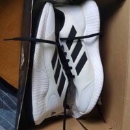 全新 Adidas 波鞋 size 46.5+女裝 Nike size 35