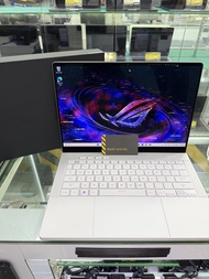 Asus ROG Zephyrs G14 ( Ryzen 7 -8845 / 32GB / 1TB / RTX4060 - 8GB )