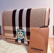 全新正版未使用-BURBERRY經典格紋帆布拼接皮革翻蓋斜背TB包-中號