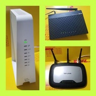 有貨👉購買60531686wts查詢🔵(1)$50華碩ASUS RT-N10E wireless N router 無線分享器 路由器broadband WIFI modem🔴(2)當零件賣$30中國移動china mobile智能路由器one gateway smart router原盒火牛操作指南⚪(3)TP-LINK450Mbps Dual-band wireless N gigabit router跟火牛變壓器WR2543ND📣請看關於我👈